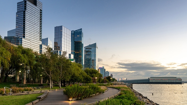 The Manhattan Waterfront Greenway