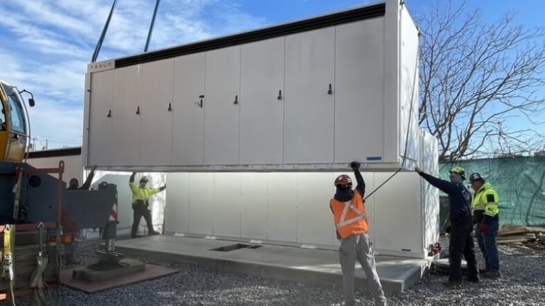 NineDot Energy installs a battery storage system in NYC.