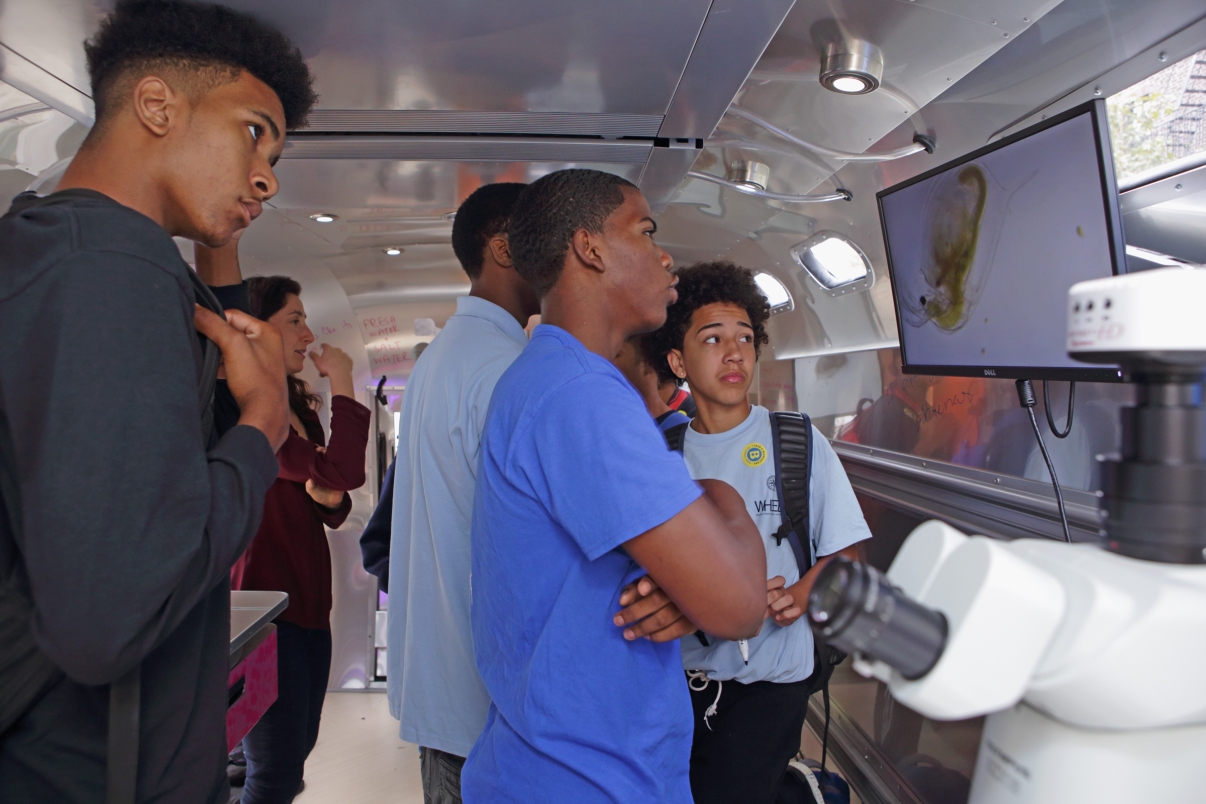 Students learning about marine ecology at the BioBus Mobile Research Lab 