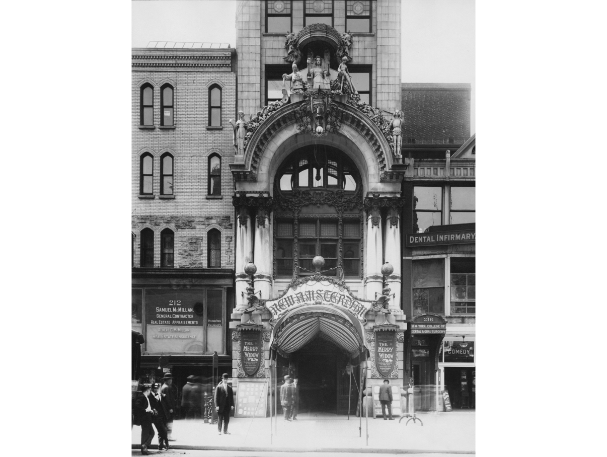 Historical photo of the exterior of the New Amsterdam Theatre. Image: New York Historical Society.