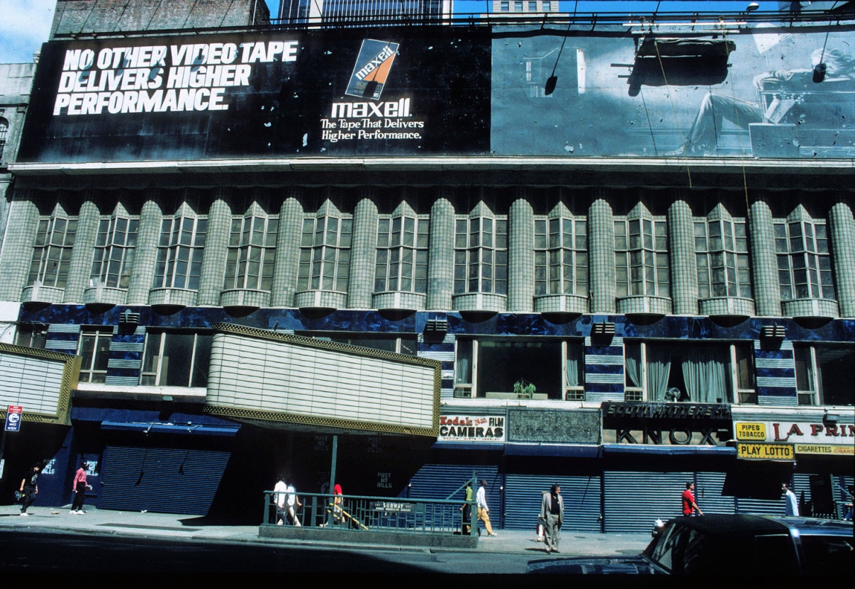 View of 42nd Street in 1992, East of the current site of the New Victory Theatre. Many of the businesses on 42nd Street had been shuttered at condemned at this stage of the project. Credit: Peter Aaron/Otto for Robert A.M. Stern Architects